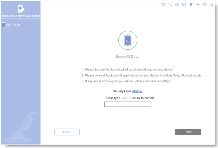 携帯電話のデータを消去し始める