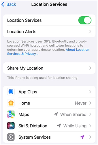 Vérifier les services de localisation pour résoudre le problème de surchauffe de l'iPhone après la mise à jour